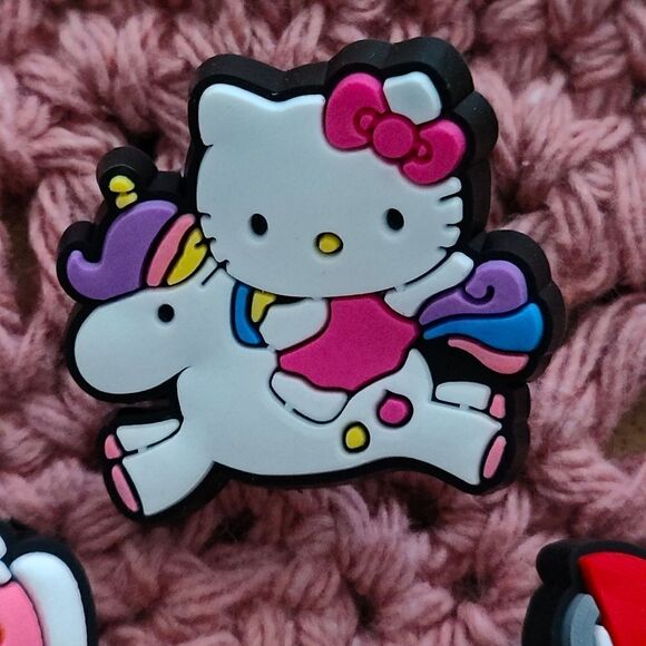 Sanrio Hello Kitty Outing 5 PC Croc Charm Set - Picture 4 of 7